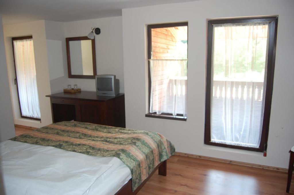Hotel Complexul Turistic Cheile Butii Cîmpu lui Neag Habitación foto